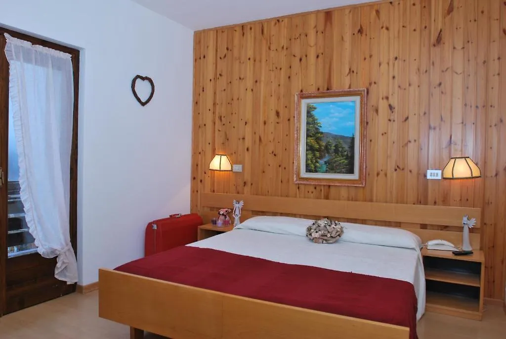 Hotel Mae Zoldo Alto Fusine (Belluno)