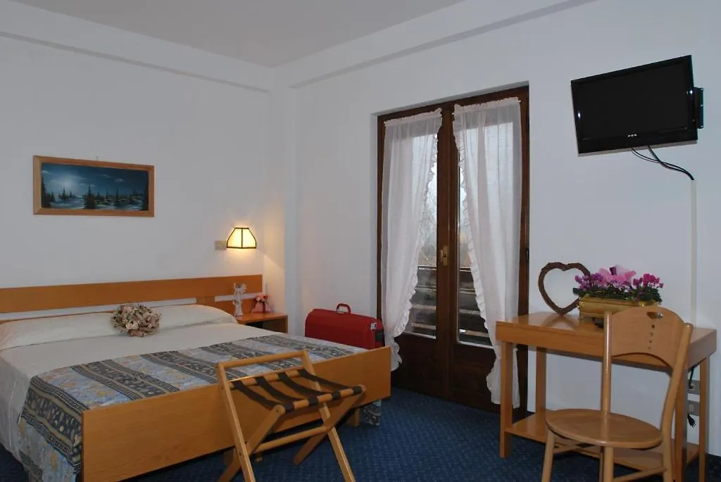 Hotel Mae Zoldo Alto 3*, Fusine (Belluno) Italy